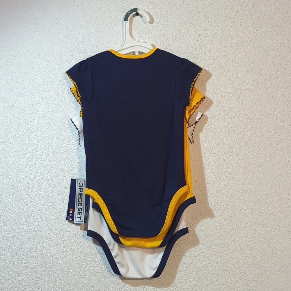 Genuine Merchandise Milwaukee Brewers Onesie Set of 3 Size 18 Months